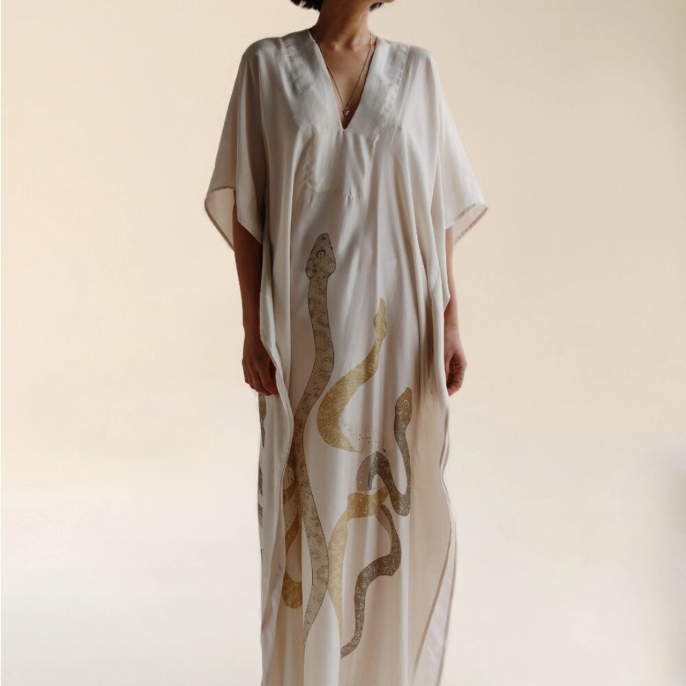 NWT FARA BOUTIQUE Rise Snake Print Silk Caftan S/M